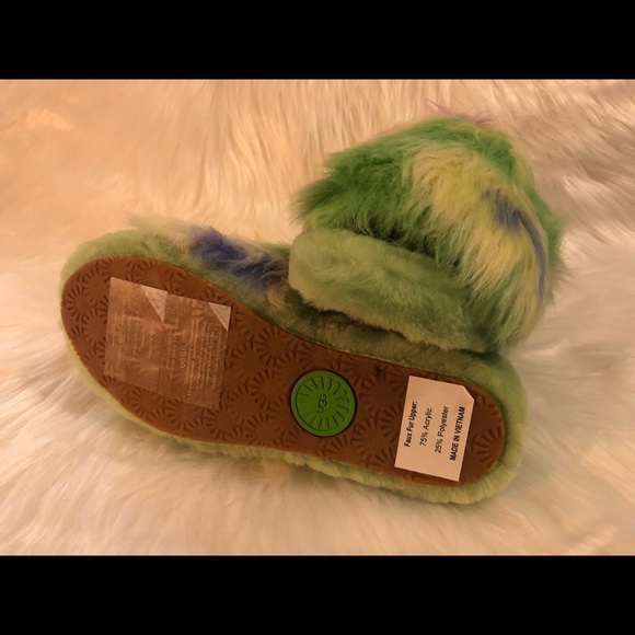 NWOB Ugg Fluff Yeah Tie Dye Slide - Picture 5 of 5